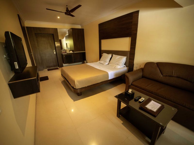 Executive A/C Room - Up to 2 People